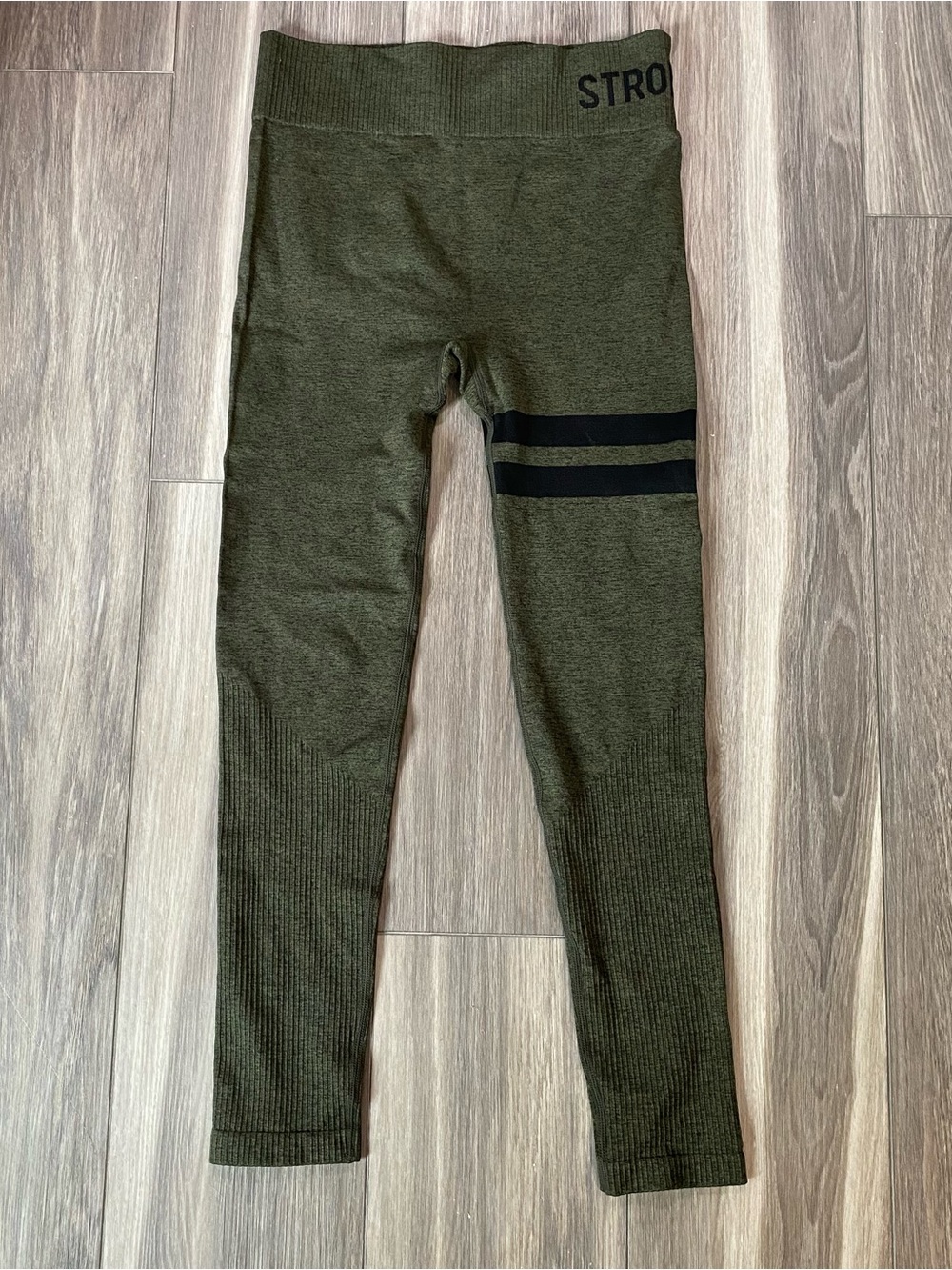 STRONGER Olive Green Ribbed Seamless Leggings Medium